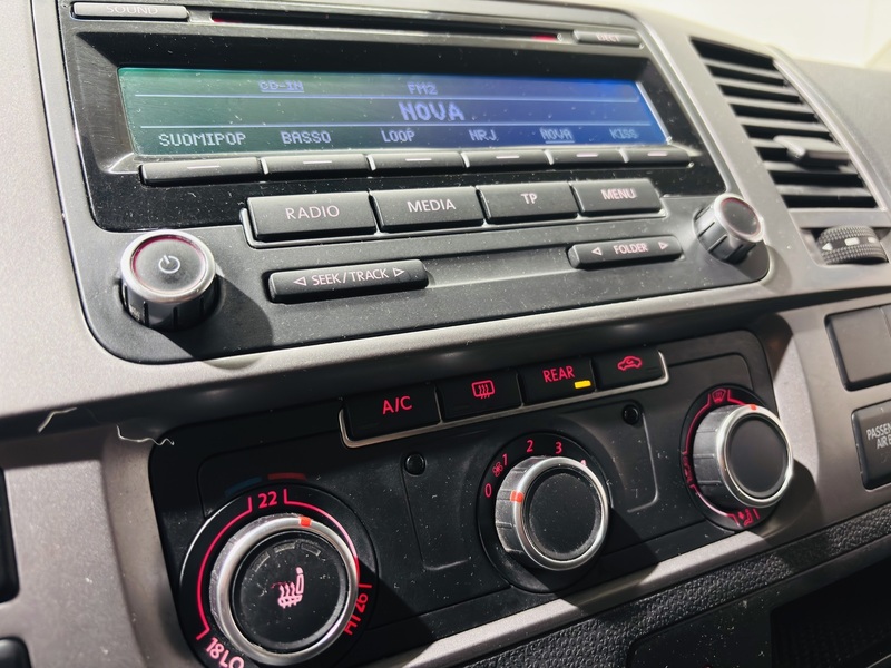 Volkswagen Caravelle vaihtoauto