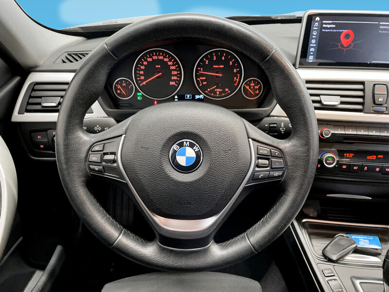 BMW 320 vaihtoauto