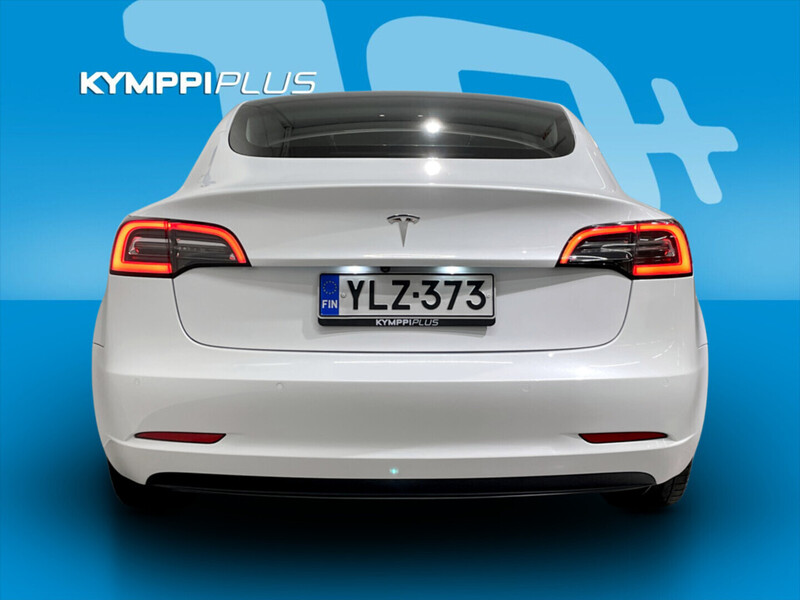 Tesla Model 3 vaihtoauto