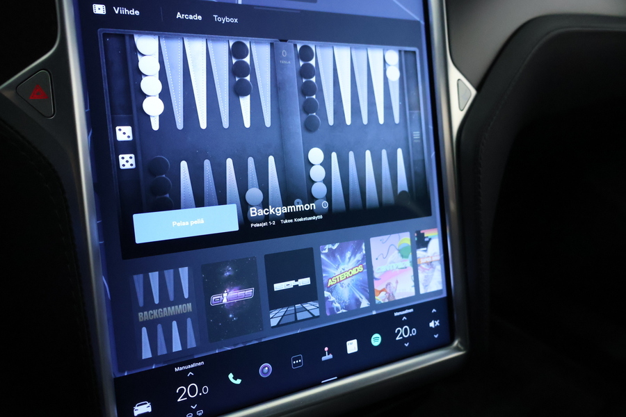 Tesla Model S vaihtoauto