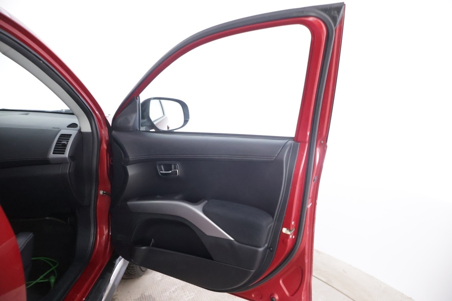 Mitsubishi Outlander vaihtoauto