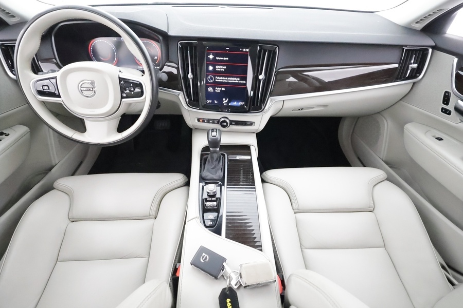 Volvo S90 vaihtoauto