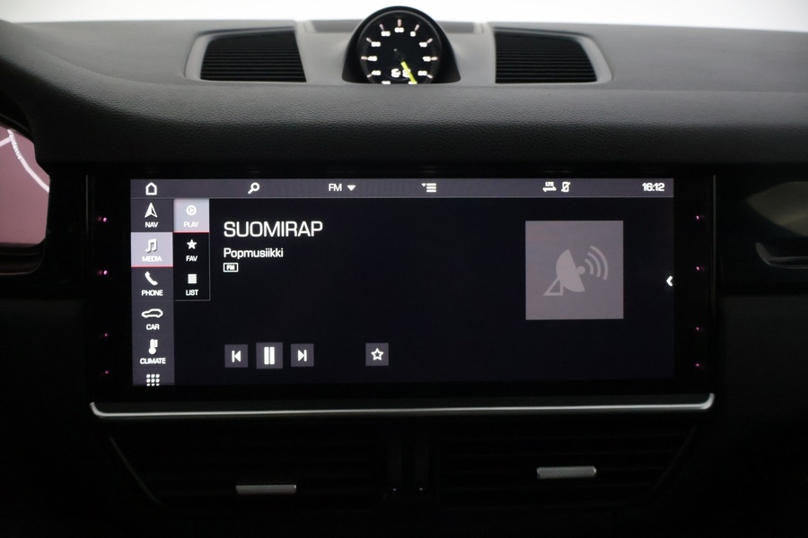 Porsche Cayenne vaihtoauto