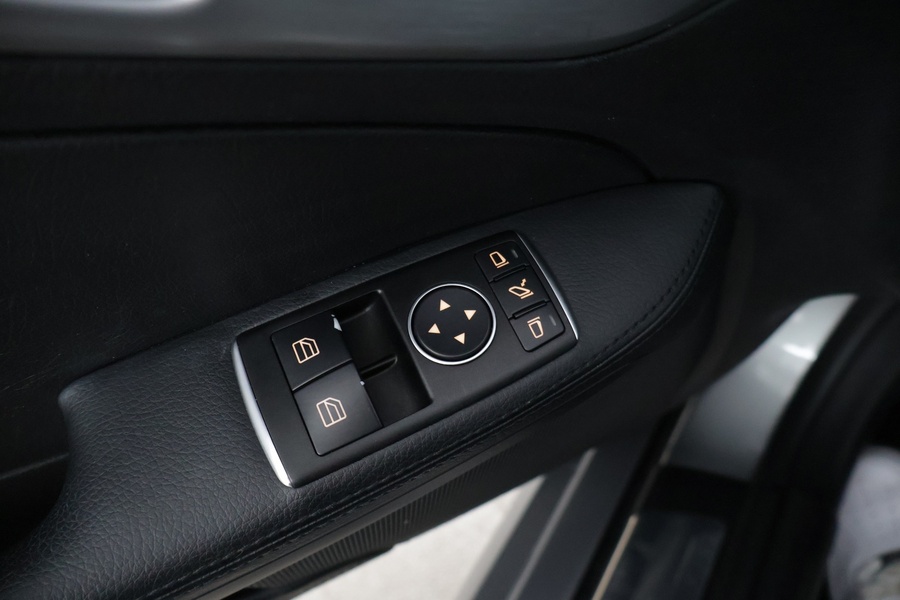 Mercedes-Benz SLK vaihtoauto