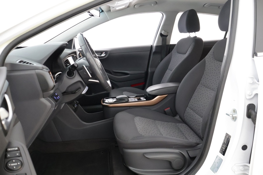 Hyundai IONIQ electric vaihtoauto