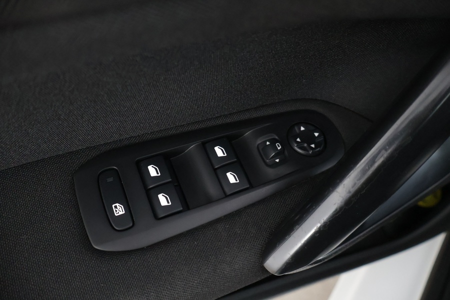 Peugeot 308 vaihtoauto