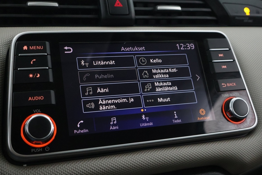 Nissan Micra vaihtoauto