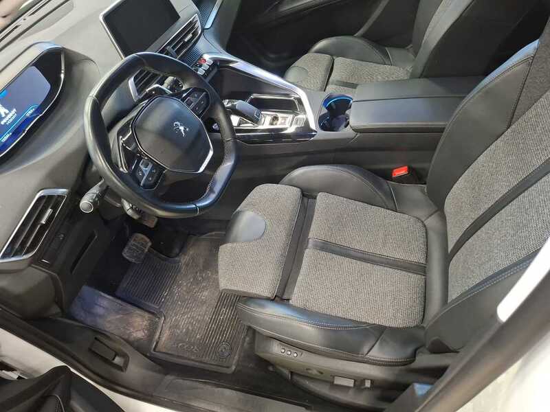 Peugeot 5008 vaihtoauto