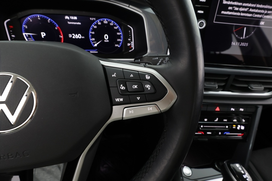 Volkswagen T-Roc vaihtoauto