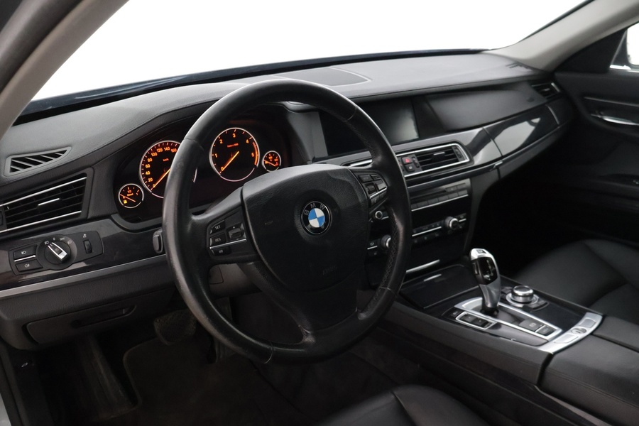 BMW 730 vaihtoauto