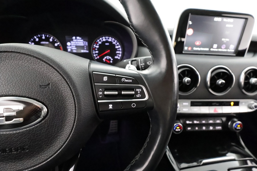 Kia Stinger vaihtoauto