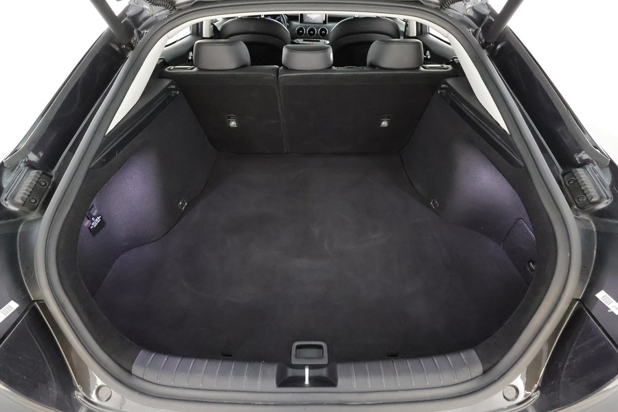 Kia Stinger vaihtoauto