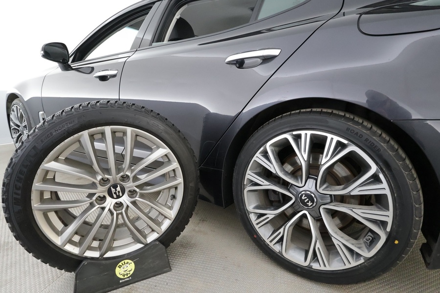 Kia Stinger vaihtoauto