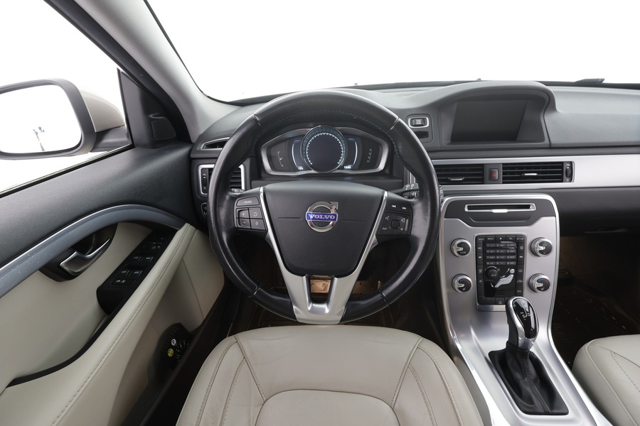 Volvo V70 vaihtoauto