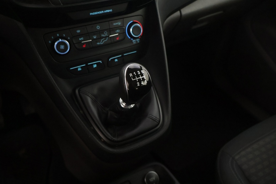 Ford Grand Tourneo Connect vaihtoauto