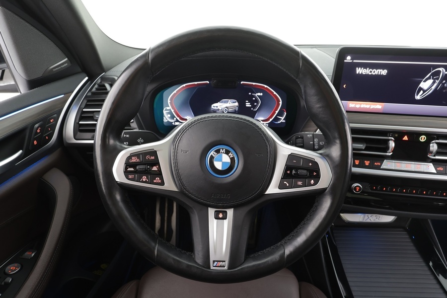 BMW iX3 vaihtoauto