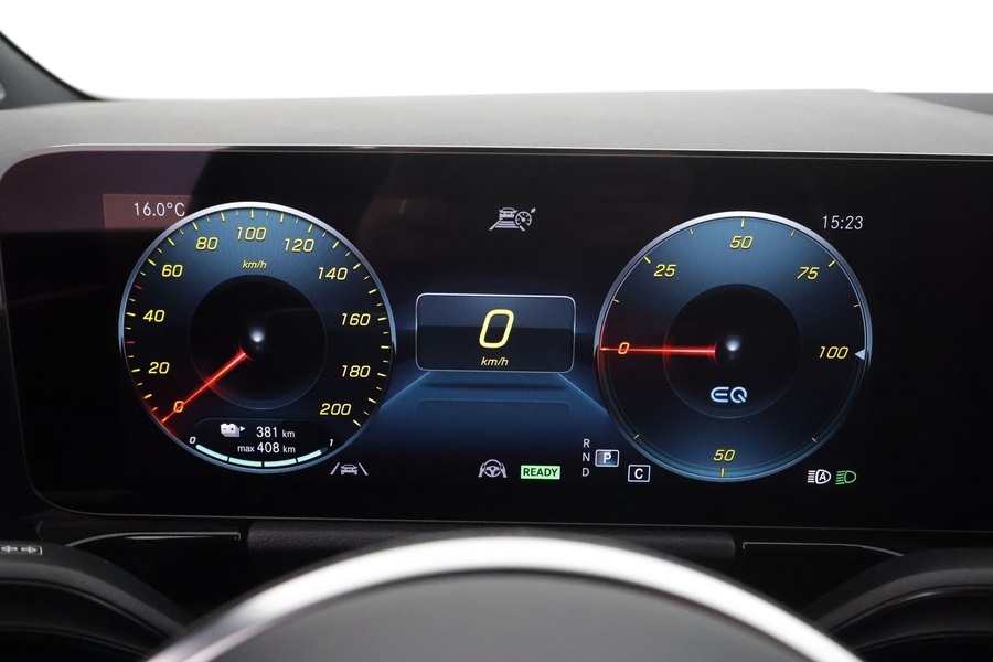 Mercedes-Benz EQA vaihtoauto