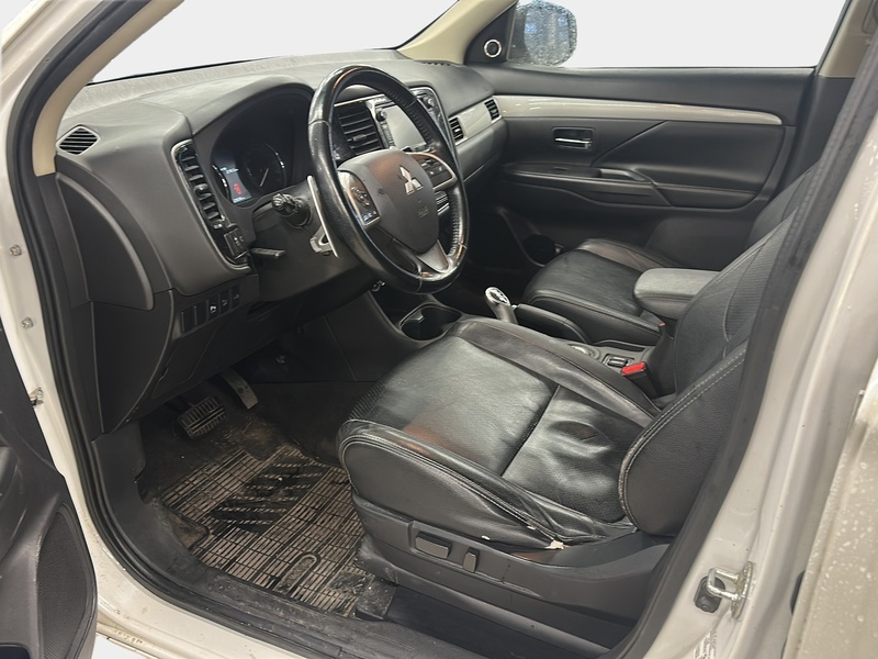 Mitsubishi Outlander vaihtoauto