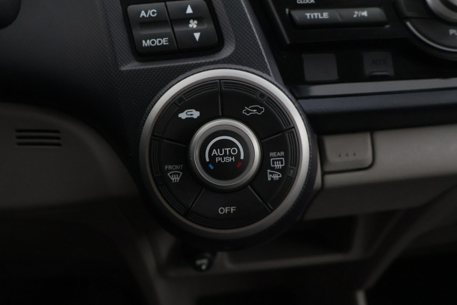 Honda Insight vaihtoauto