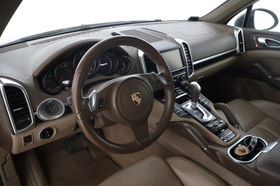 Porsche Cayenne vaihtoauto