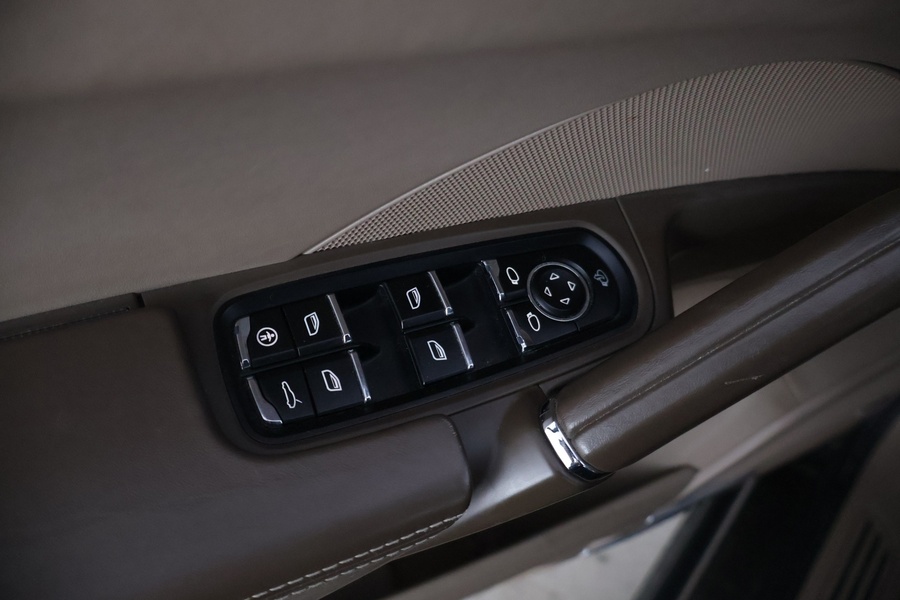 Porsche Cayenne vaihtoauto