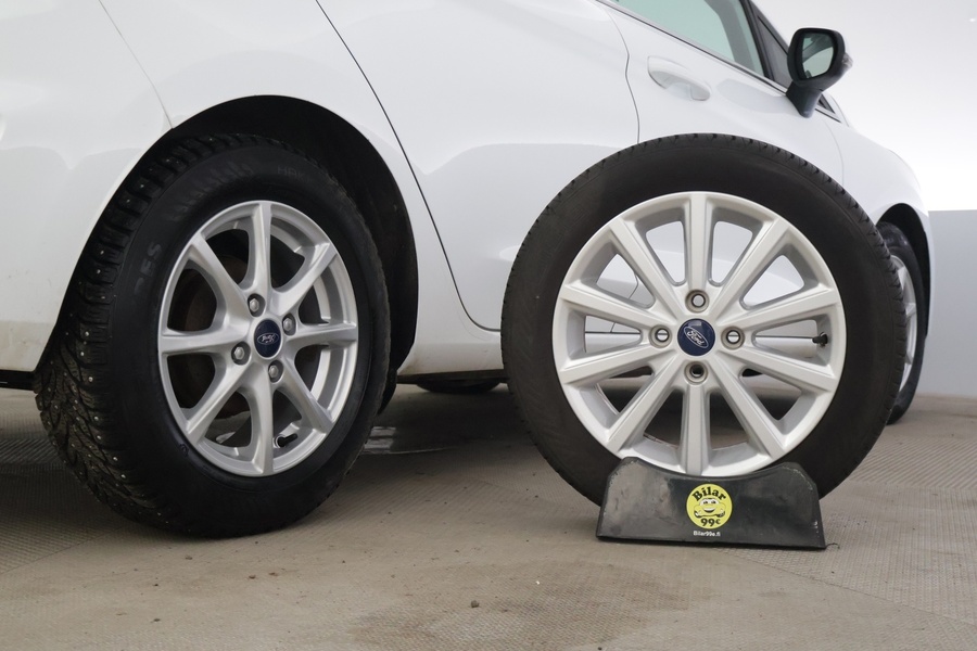 Ford Fiesta vaihtoauto