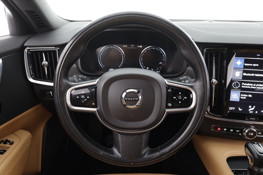 Volvo V90 Cross Country vaihtoauto