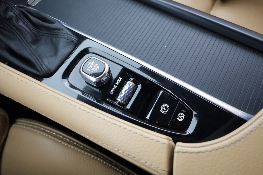 Volvo V90 Cross Country vaihtoauto