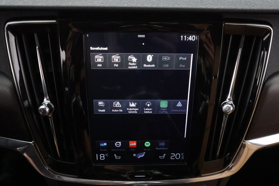 Volvo V90 Cross Country vaihtoauto