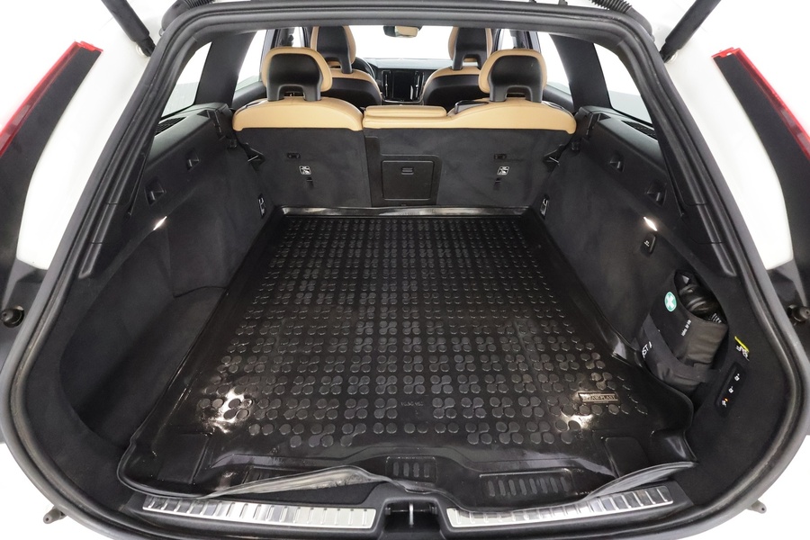 Volvo V90 Cross Country vaihtoauto