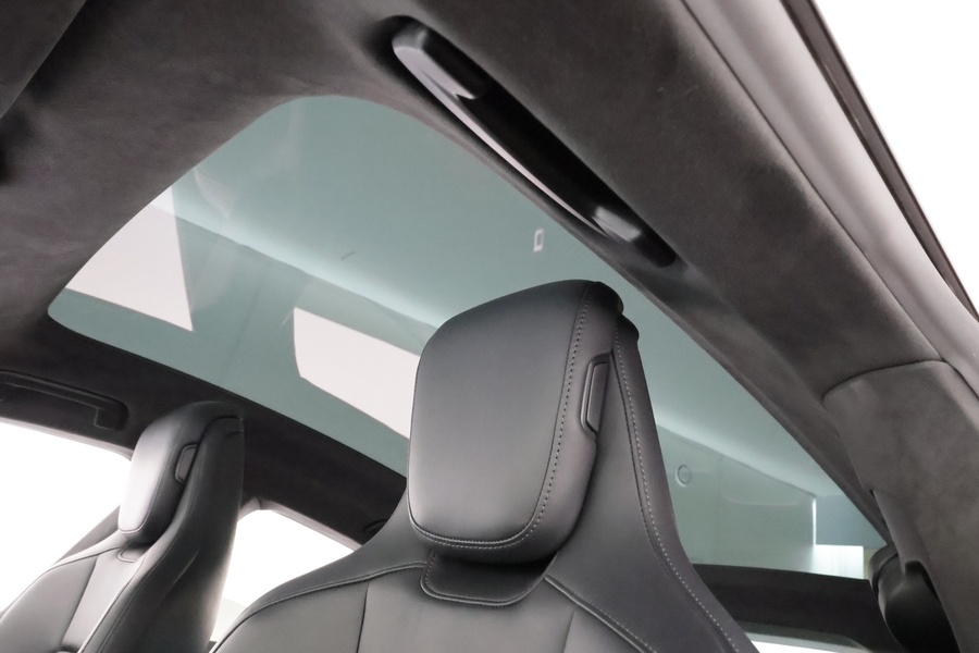 Porsche Taycan vaihtoauto