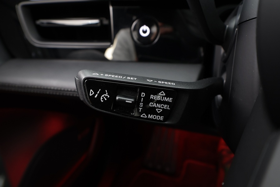 Porsche Taycan vaihtoauto