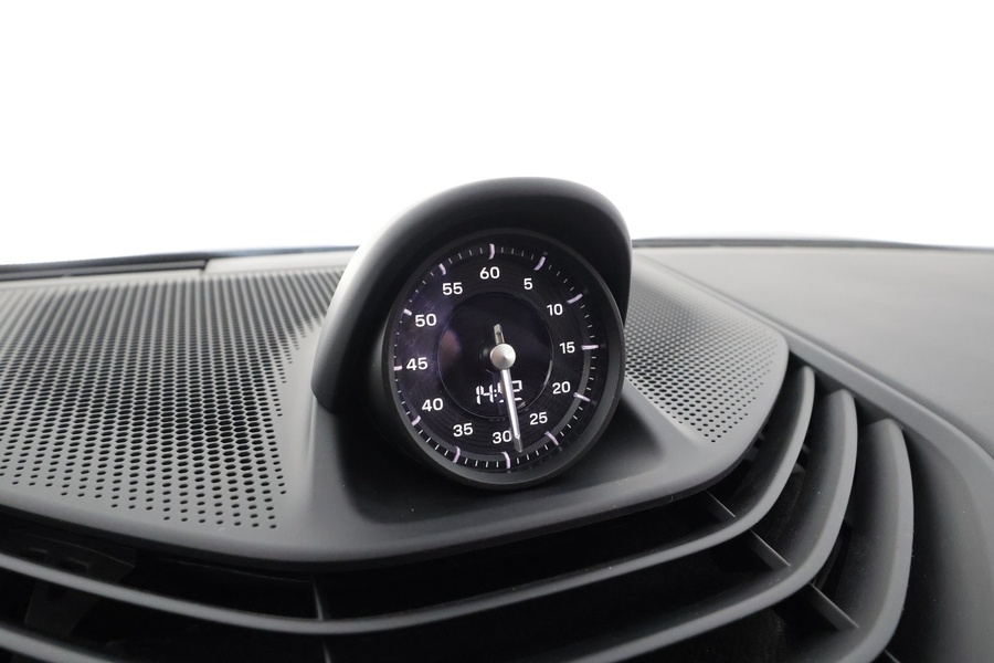 Porsche Taycan vaihtoauto