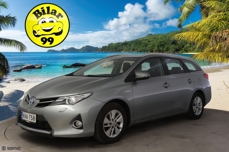 Toyota Auris vaihtoauto