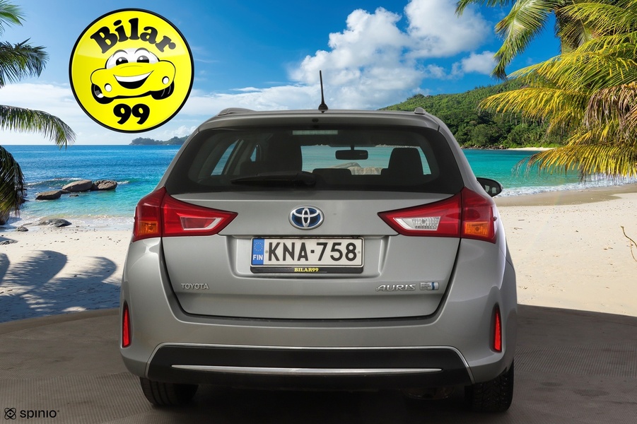 Toyota Auris vaihtoauto