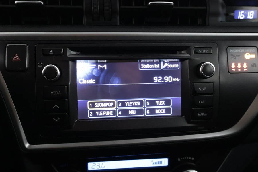 Toyota Auris vaihtoauto