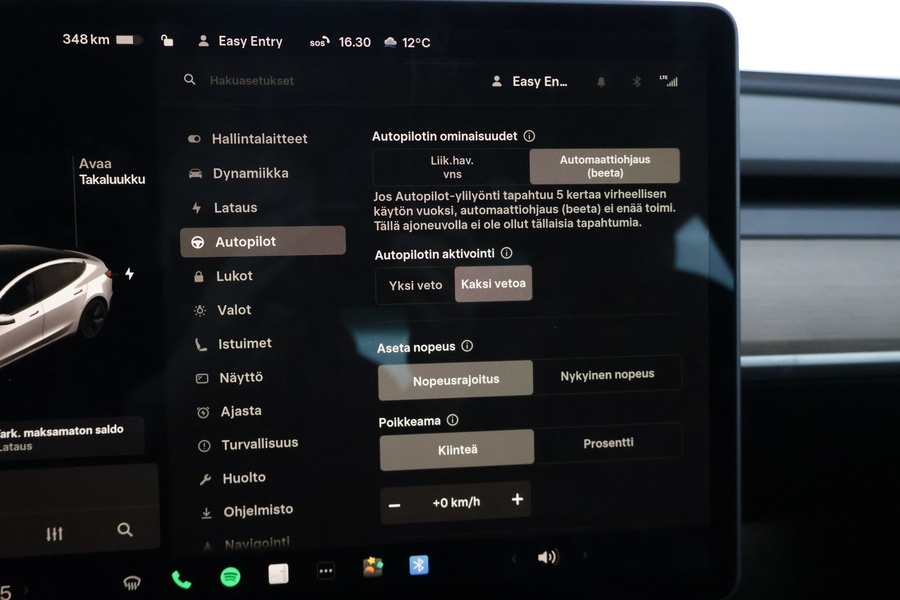 Tesla Model 3 vaihtoauto