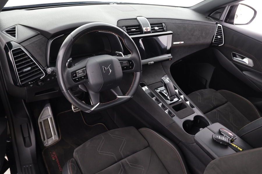 DS 7 Crossback vaihtoauto