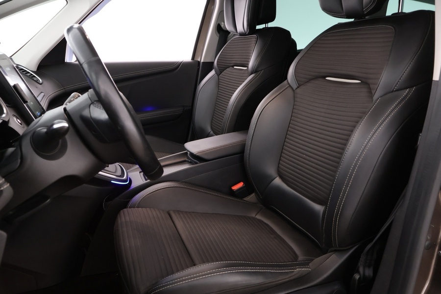 Renault Grand Scénic vaihtoauto