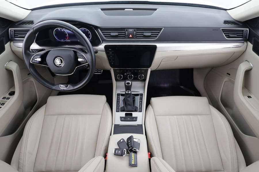 Skoda Superb vaihtoauto