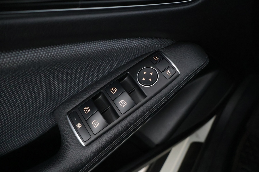 Mercedes-Benz GLA vaihtoauto