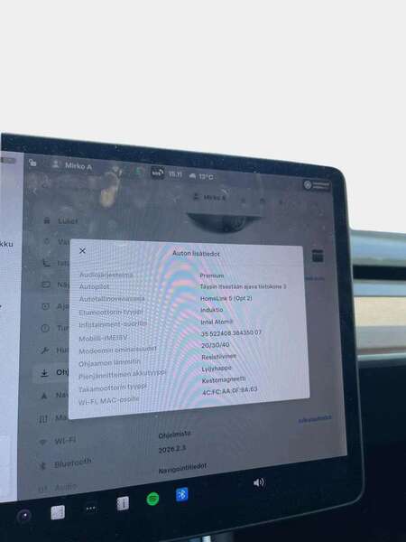 Tesla Model 3 vaihtoauto