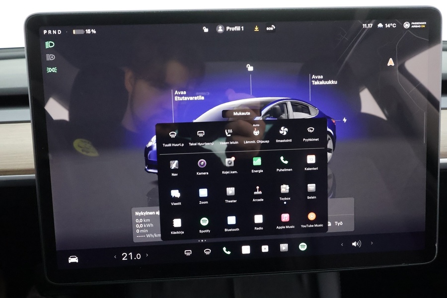 Tesla Model 3 vaihtoauto