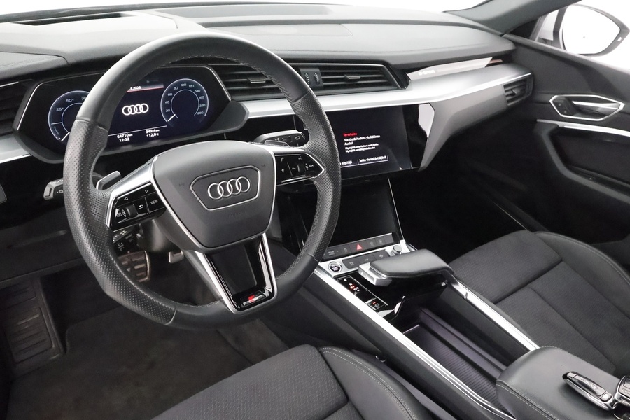 Audi Q8 e-tron vaihtoauto