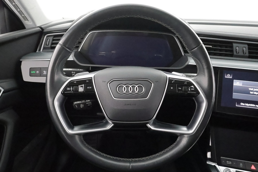 Audi Q8 e-tron vaihtoauto