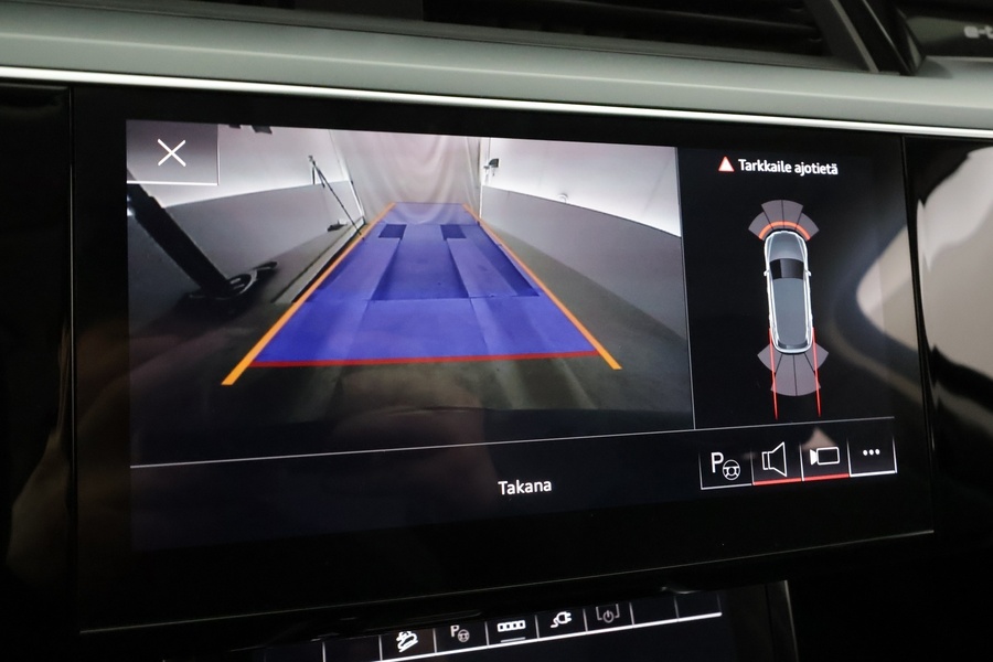 Audi Q8 e-tron vaihtoauto