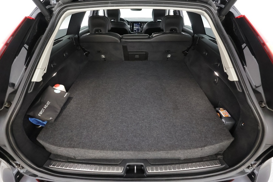 Volvo V90 Cross Country vaihtoauto