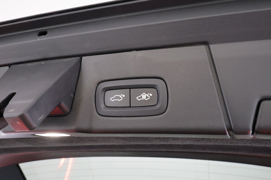 Volvo V90 Cross Country vaihtoauto