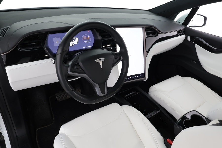 Tesla Model X vaihtoauto