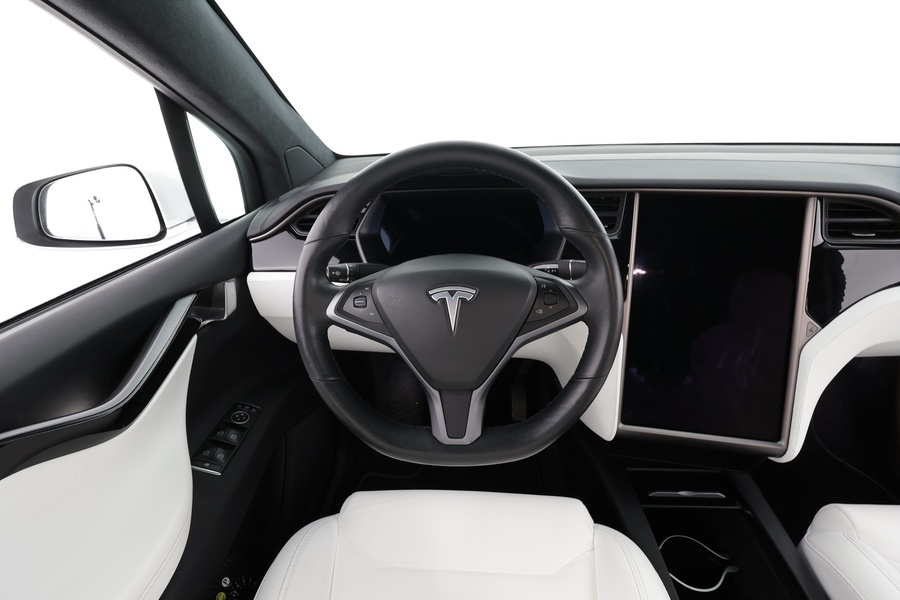 Tesla Model X vaihtoauto